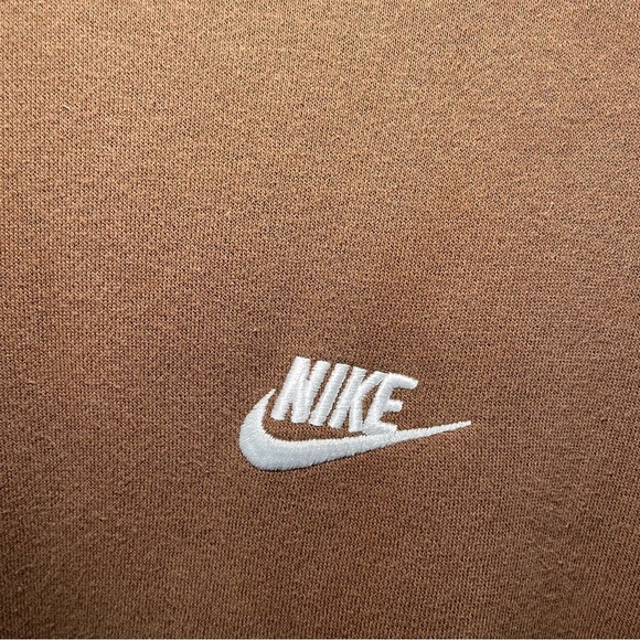 *sold* Nike Women’s Brown Fleece Crewneck Sweatshirt in S Logo Cozy loungewear - Picture 4 of 10